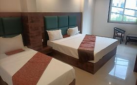 Family Hotel Tark Near Igi Airport Delhi